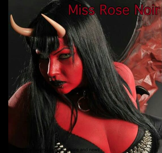 Miss Rose Noir
